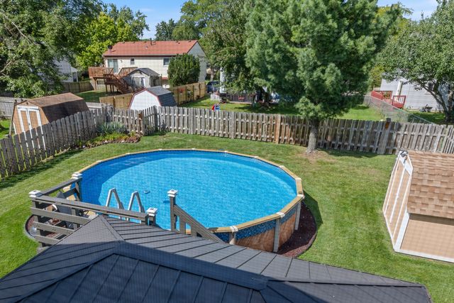 716 Sand Creek Drive, Carol Stream, IL 60188