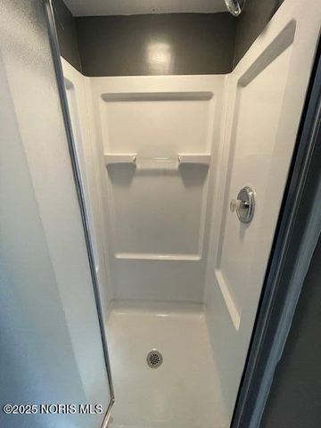 2817 Collingwood Boulevard, Toledo, OH 43610