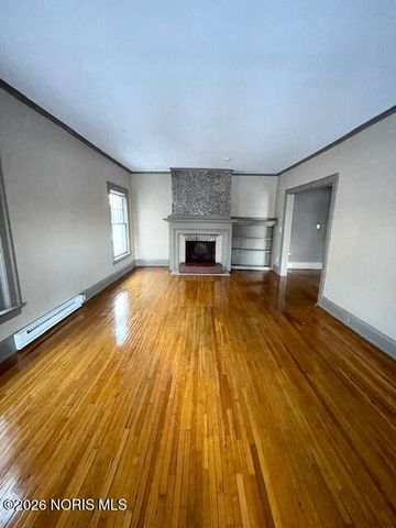 2817 Collingwood Boulevard, Toledo, OH 43610