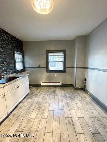 2817 Collingwood Boulevard, Toledo, OH 43610