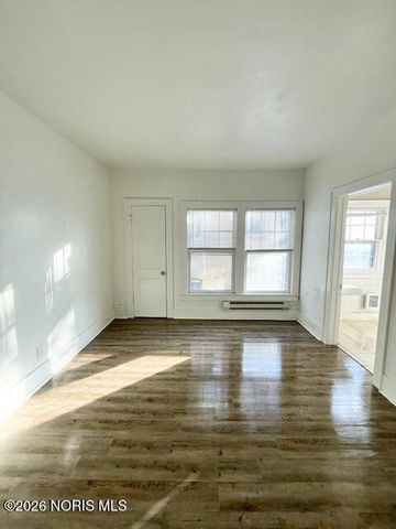 2817 Collingwood Boulevard, Toledo, OH 43610