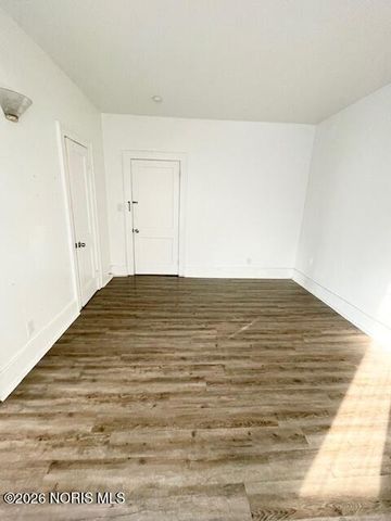 2817 Collingwood Boulevard, Toledo, OH 43610