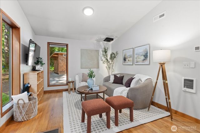 20019 NE 148th Street, Woodinville, WA 98077