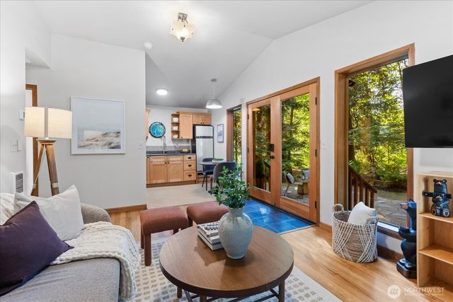 20019 NE 148th Street, Woodinville, WA 98077