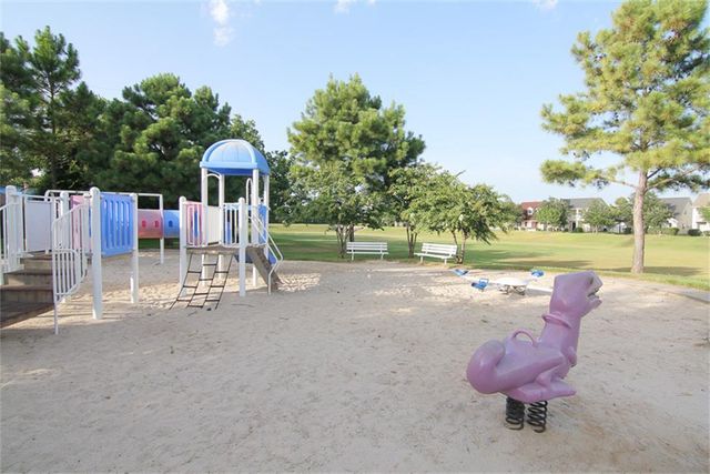 10111 Farrell Drive, Houston, TX 77070