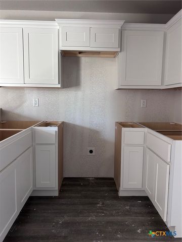 224 N Mary Jo Drive, Harker Heights, TX 76548
