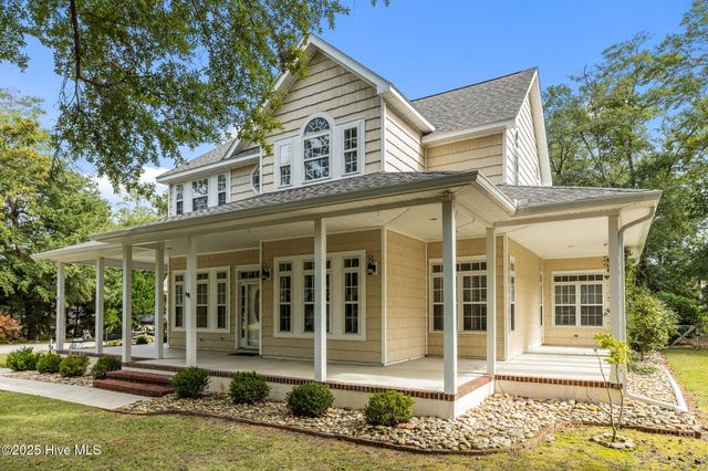 109 Sun Burst Circle, Swansboro, NC 28584