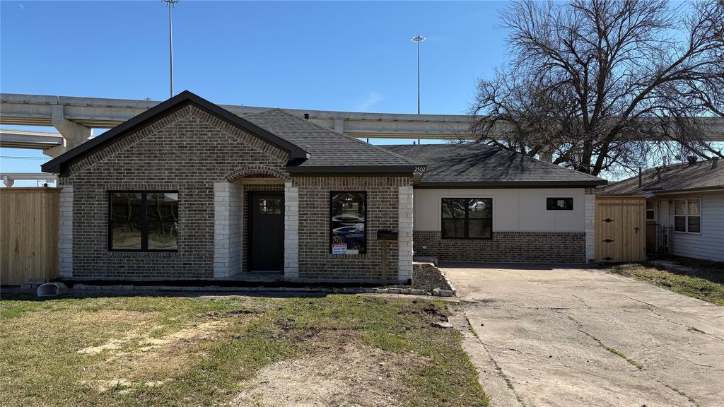 2502 Rosewood Drive, Mesquite, TX 75150