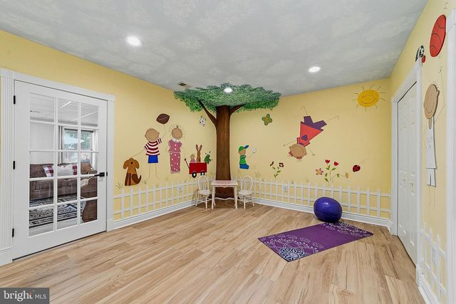 16 KINGS CT, Monroe Township, NJ 08831