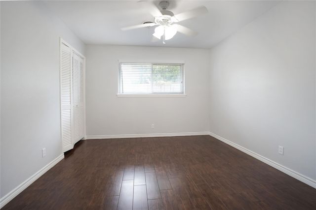 10010 Westview Drive, Houston, TX 77055