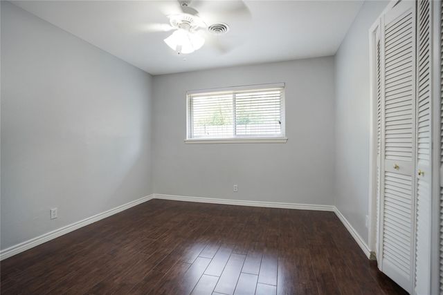 10010 Westview Drive, Houston, TX 77055
