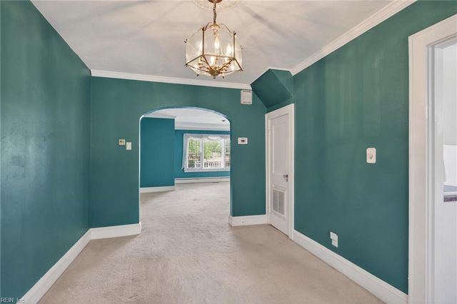 4210 Mayflower RD, Norfolk, VA 23508