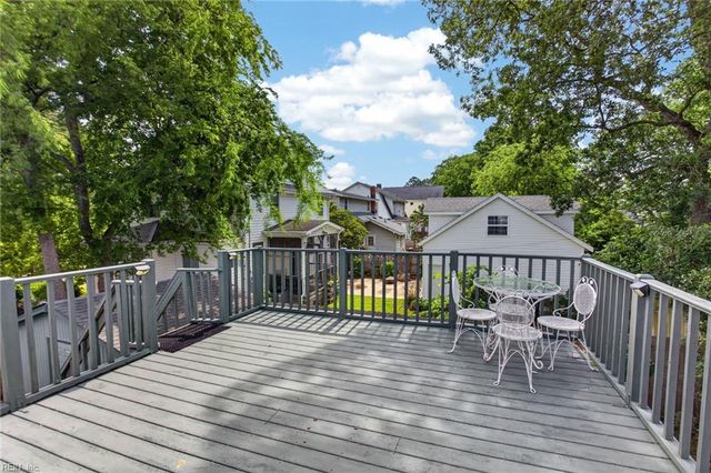 4210 Mayflower RD, Norfolk, VA 23508
