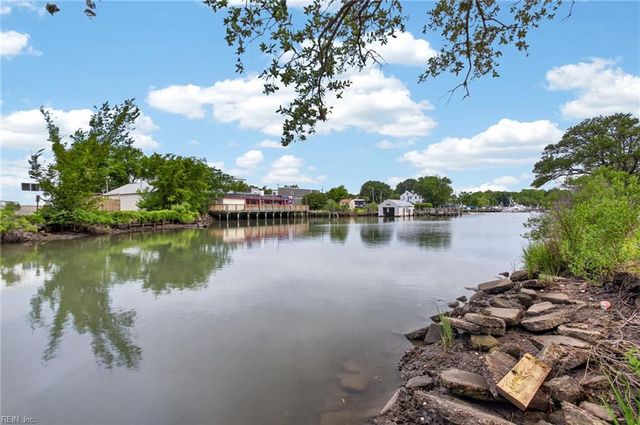 4210 Mayflower RD, Norfolk, VA 23508