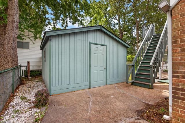 4210 Mayflower RD, Norfolk, VA 23508