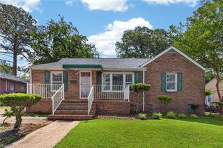 4210 Mayflower RD, Norfolk, VA 23508
