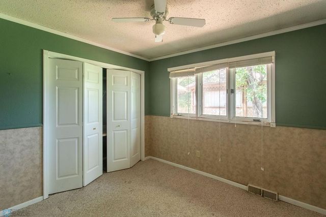 2321 17th Avenue S, Fargo, ND 58103