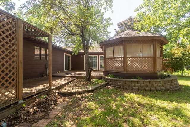 2321 17th Avenue S, Fargo, ND 58103