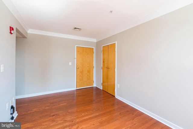 37 S 20TH ST #4B, Philadelphia, PA 19103