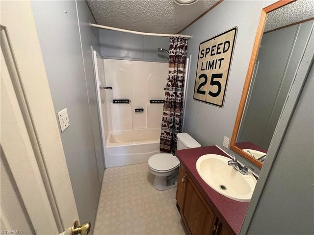 125 Maple Hollow Road, Mount Airy, NC 27030