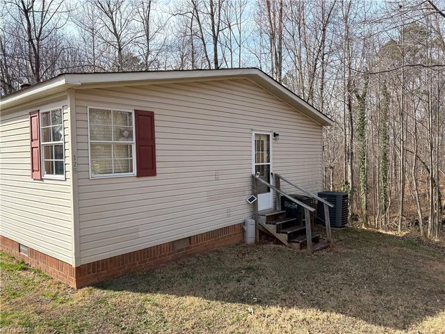 125 Maple Hollow Road, Mount Airy, NC 27030