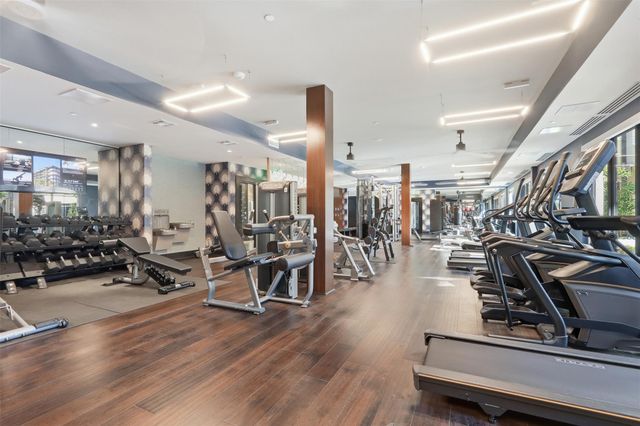 1950 Winrock Boulevard B2, Houston, TX 77057