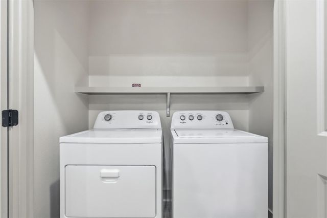1950 Winrock Boulevard B2, Houston, TX 77057