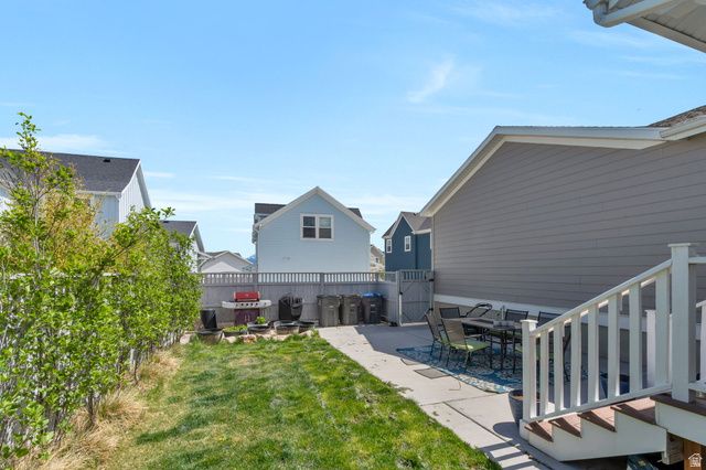 11073 S PROSPERITY RD, South Jordan, UT 84009