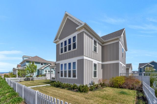 11073 S PROSPERITY RD, South Jordan, UT 84009