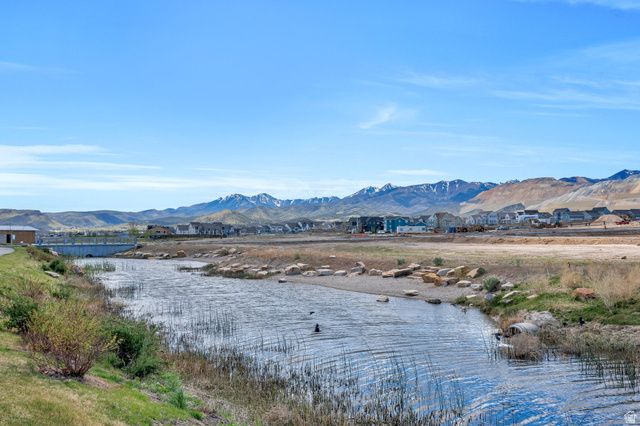 11073 S PROSPERITY RD, South Jordan, UT 84009