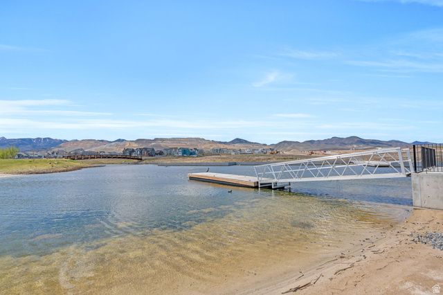 11073 S PROSPERITY RD, South Jordan, UT 84009