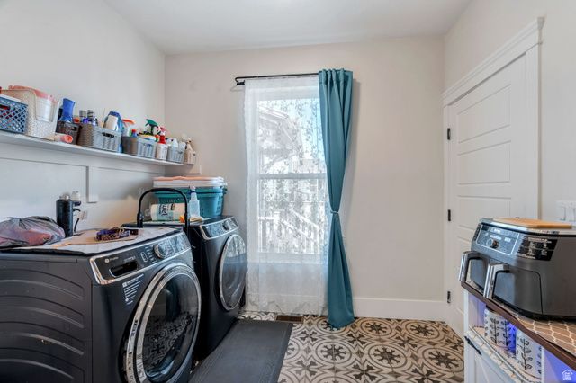 11073 S PROSPERITY RD, South Jordan, UT 84009