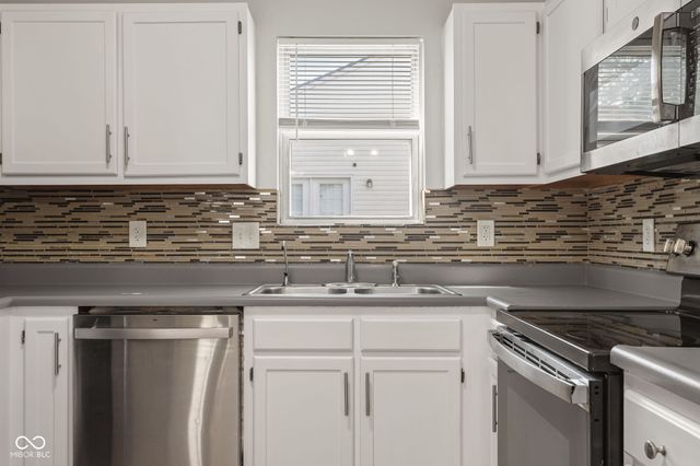 11408 Carly Way, Indianapolis, IN 46235