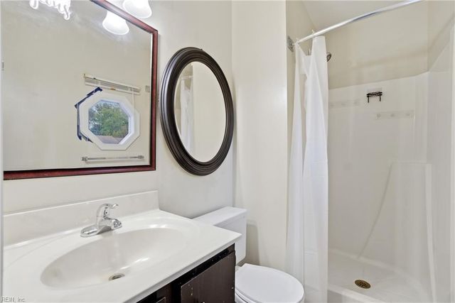 3927 Kiwanis LOOP, Virginia Beach, VA 23456