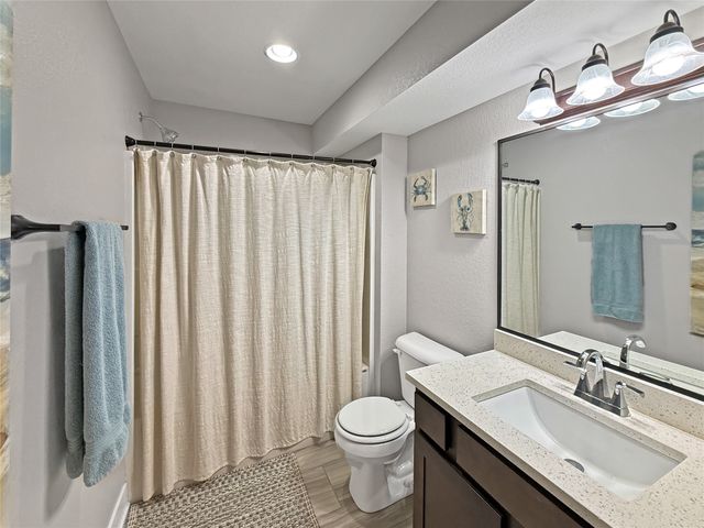 306 35th Street SE, Altoona, IA 50009