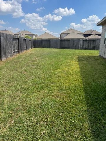 32706 Oak Heights Lane, Brookshire, TX 77423