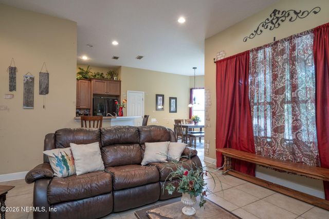 97447 BLUFF VIEW Circle, Yulee, FL 32097