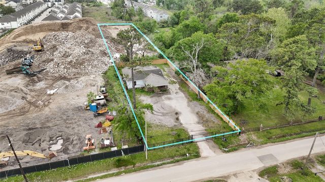 2631 Mansfield Street, Houston, TX 77091