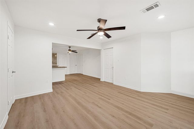 2631 Mansfield Street, Houston, TX 77091