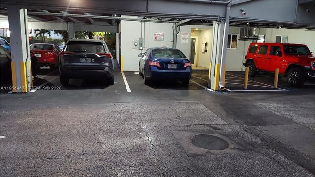 900 SW 84th Ave 301E, Miami, FL 33144