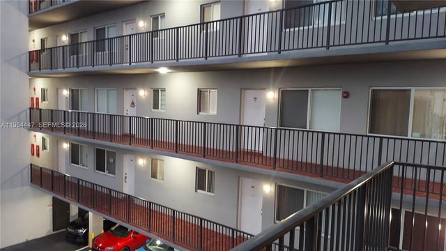 900 SW 84th Ave 301E, Miami, FL 33144