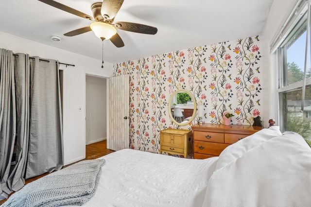 23 Pineridge Street, Goffstown, NH 03045