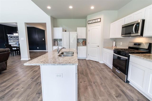 8114 Kelsey Lane, Iowa, LA 70647