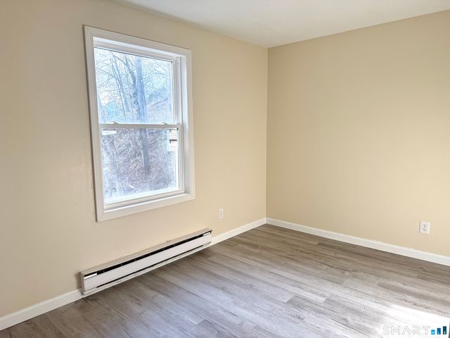 73 Cedar Street B4, Norwich, CT 06360