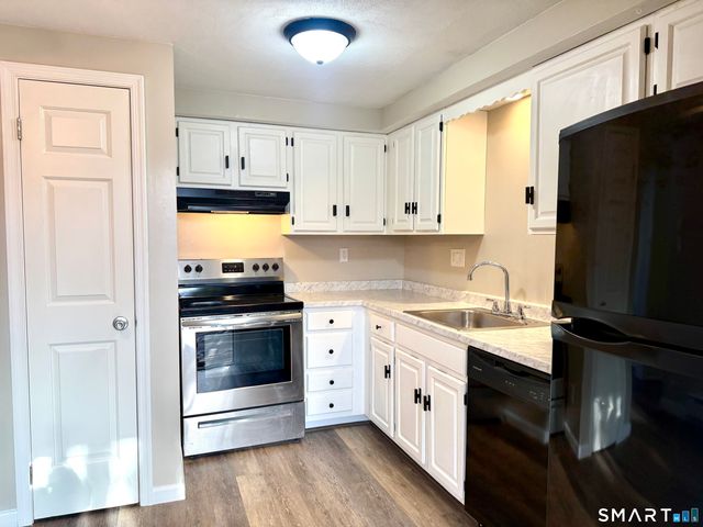 73 Cedar Street B4, Norwich, CT 06360