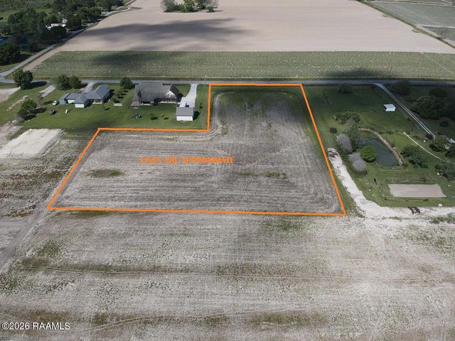 Enis Road, Maurice, LA 70555