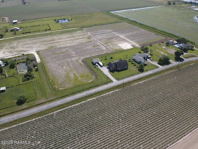 Enis Road, Maurice, LA 70555