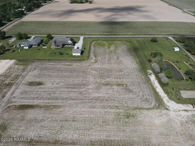 Enis Road, Maurice, LA 70555