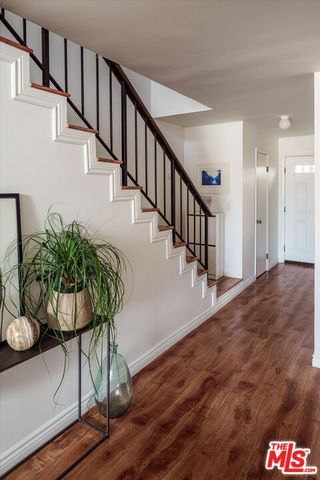 527 E Cypress Avenue C, Burbank, CA 91501