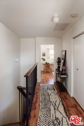 527 E Cypress Avenue C, Burbank, CA 91501